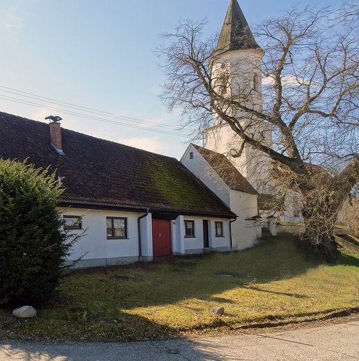 Bestandsbau: Wohnhaus aus dem 19 Jhd. und Umbau des Stadls in den 70er Jahren